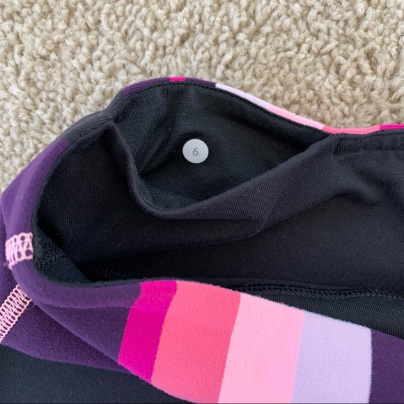 Lululemon Wunder Under Crop - Picture 5 of 5